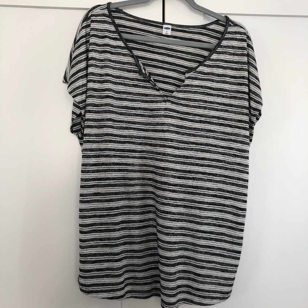 Old Navy Tee. XL